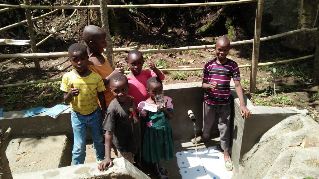 The Water Project : 27-kenya4746-clean-water