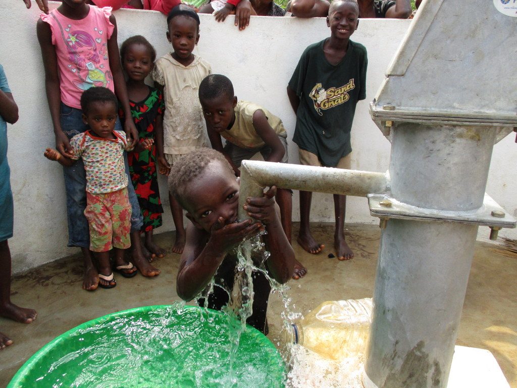 The Water Project : 34-sierraleone5134-clean-water-2