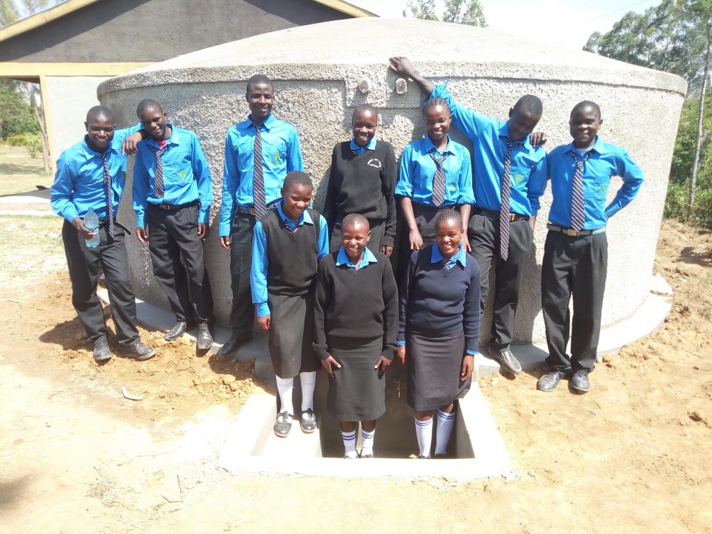 The Water Project : 22-kenya18006-clean-water