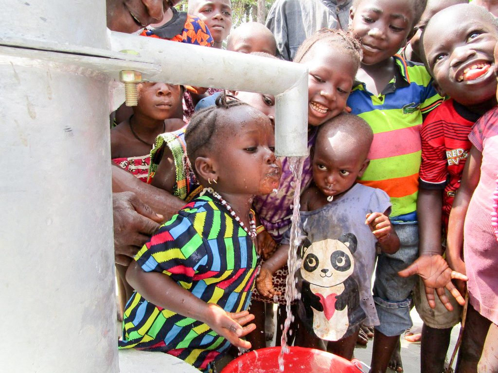 The Water Project : 38-sierraleone18249-clean-water