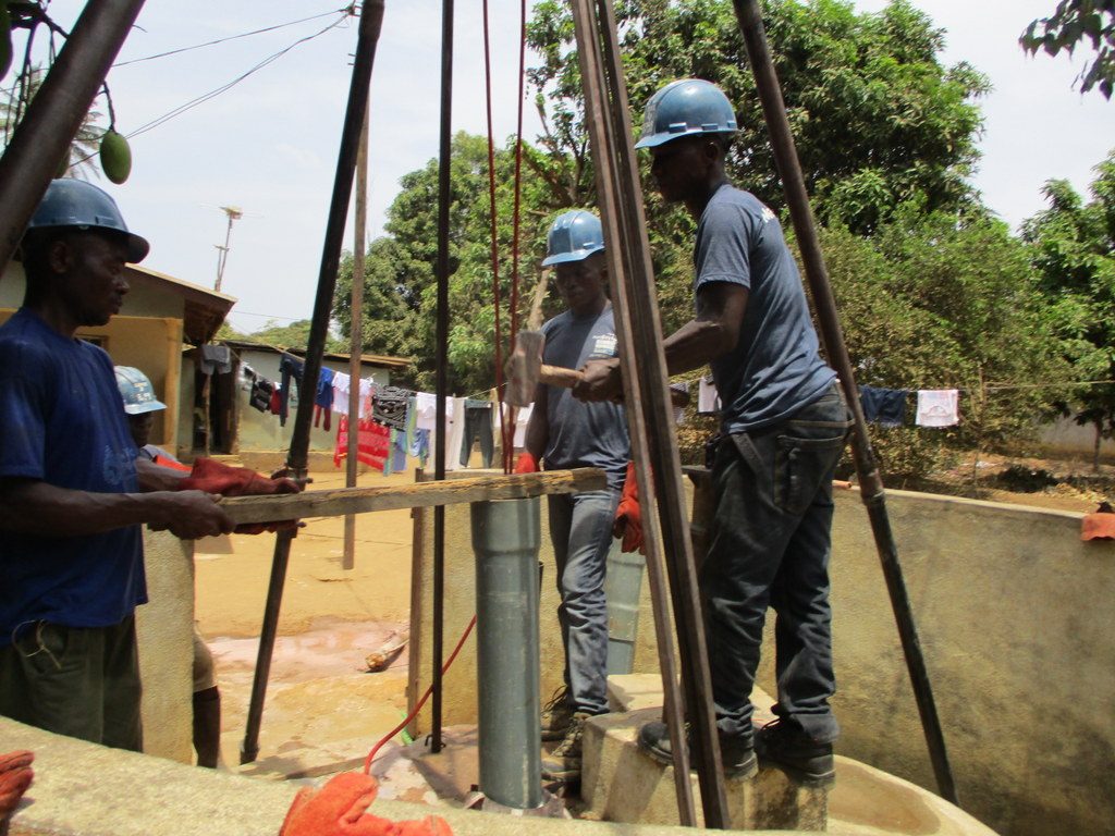The Water Project : sierraleone18275-drilling-2