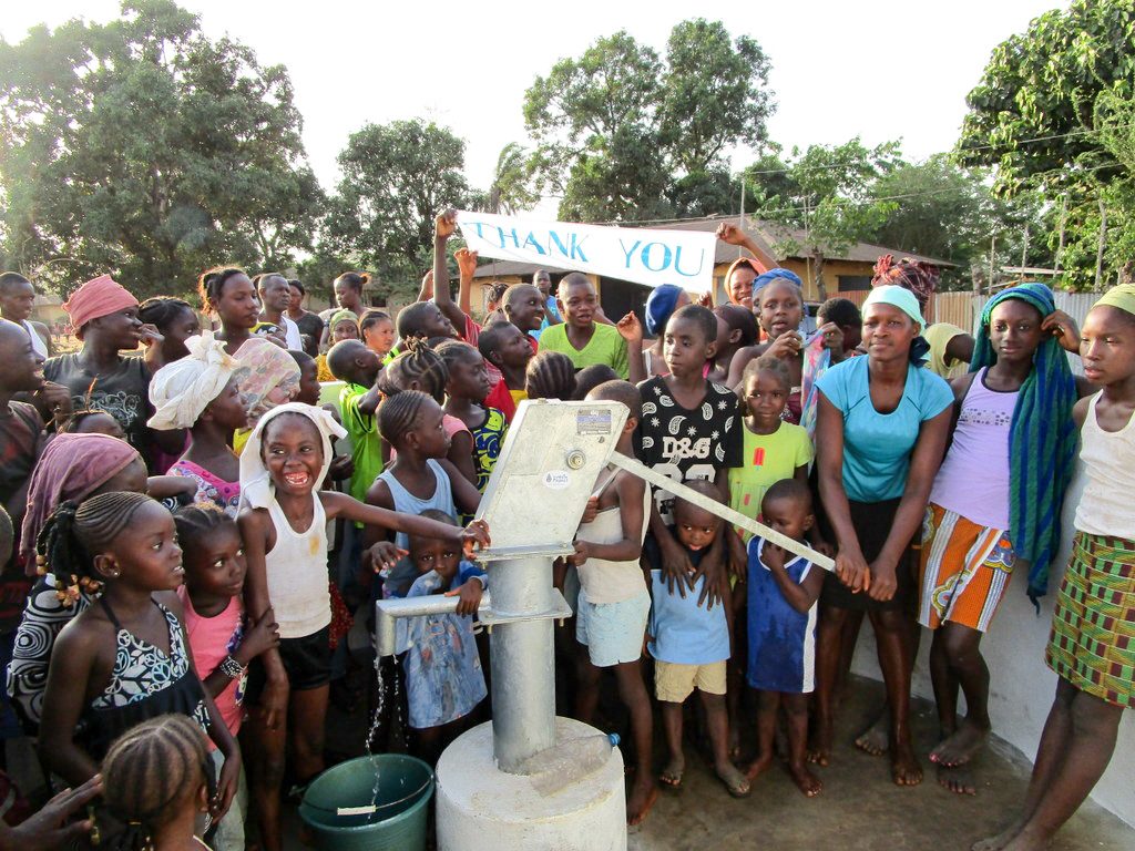 The Water Project : 34-sierraleone18253-clean-water