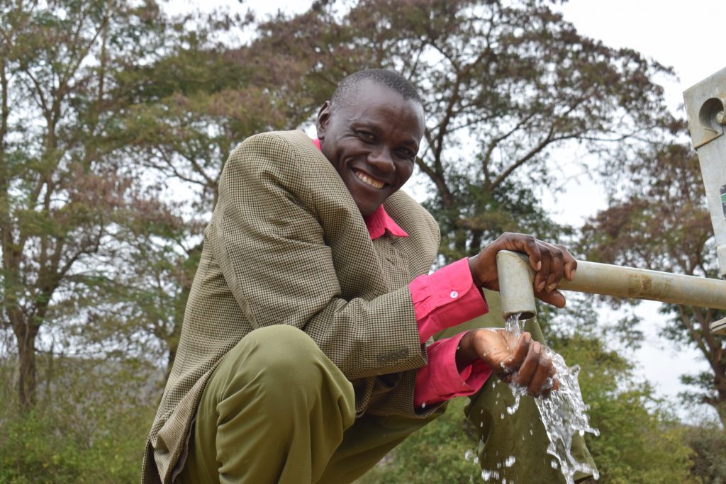 The Water Project : kenya18193-smiles-for-water-a-year-later