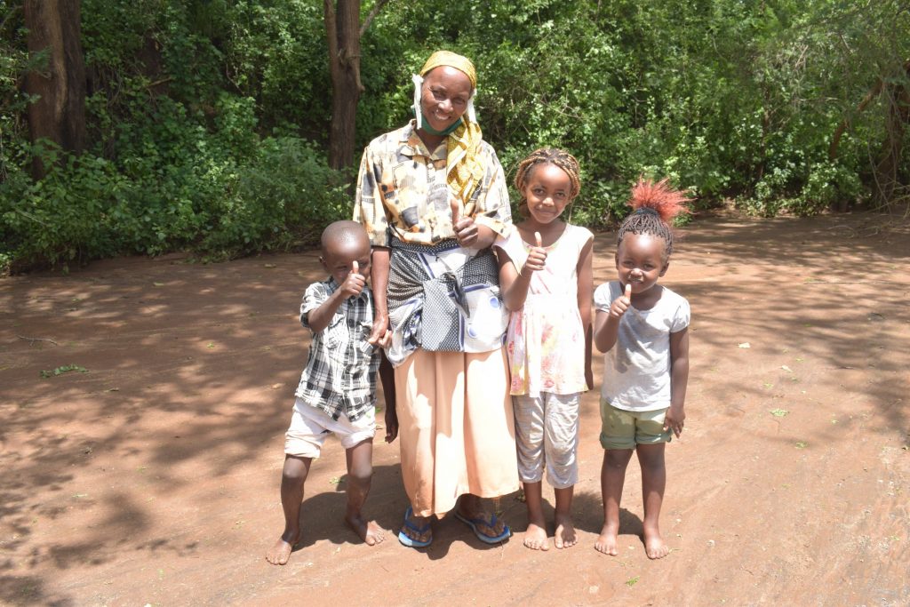 The Water Project : kenya19198-mary-mbilu-with-grandchildren-1