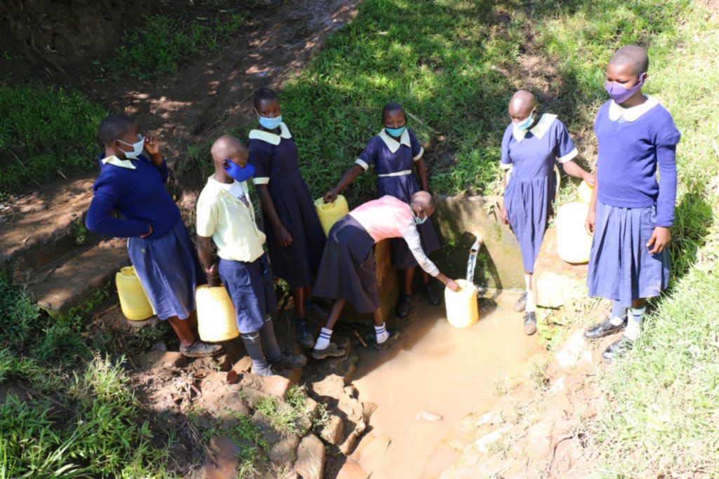 The Water Project : kenya21366-students-collecting-water-3