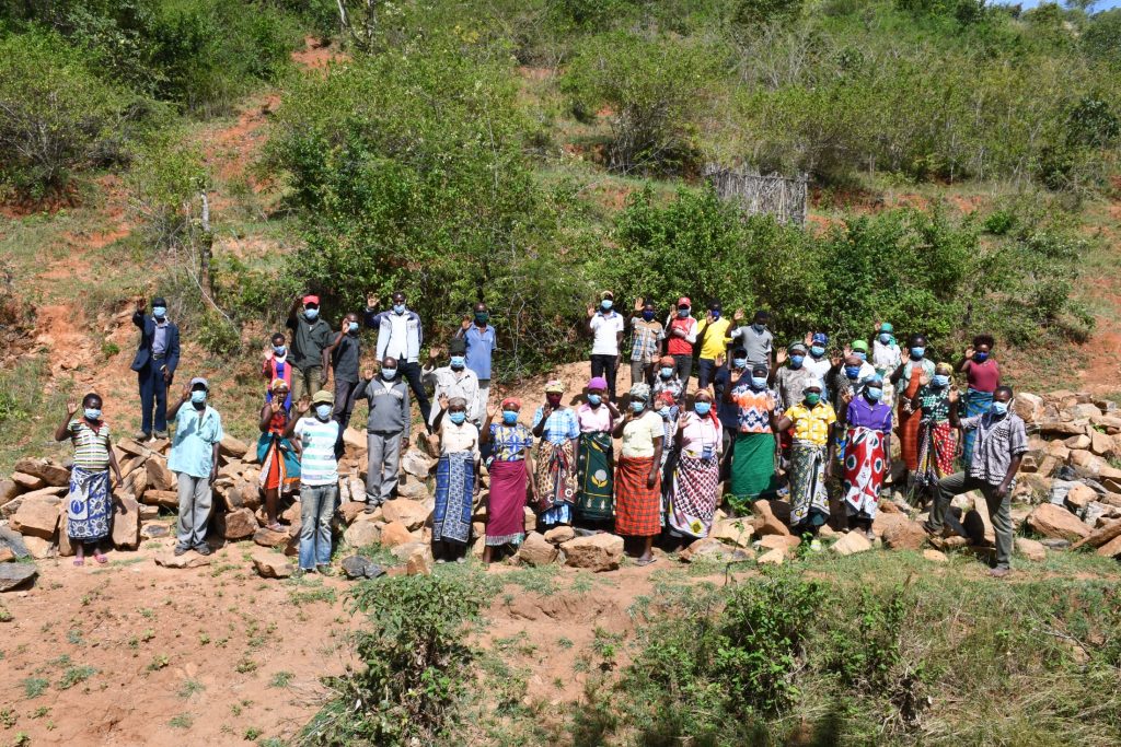 The Water Project : kenya21440-21441-self-help-group-members