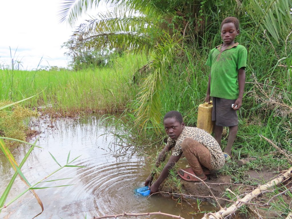 The Water Project : uganda21616-alternative-water-source