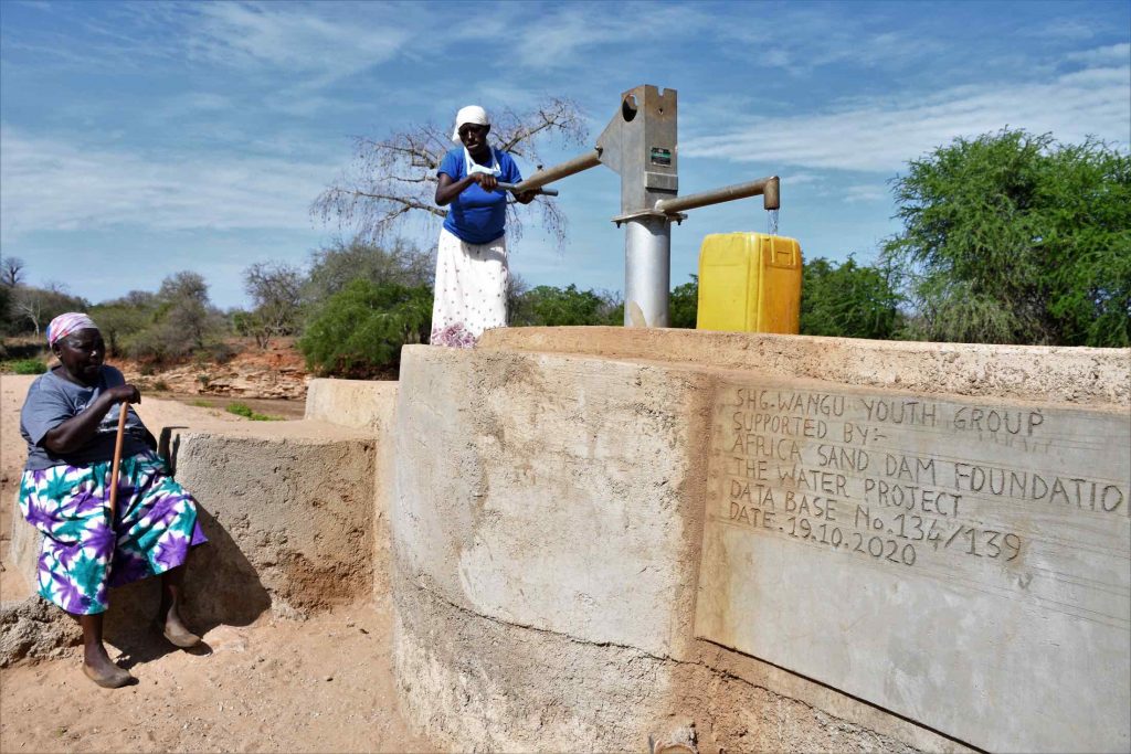 The Water Project : asdfkenya20996-grace-and-elizabeth