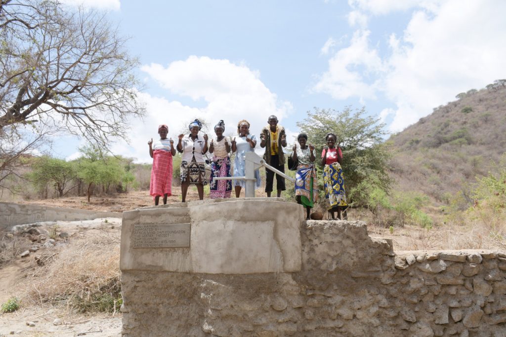 The Water Project : kenya21424-0-thumbs-up