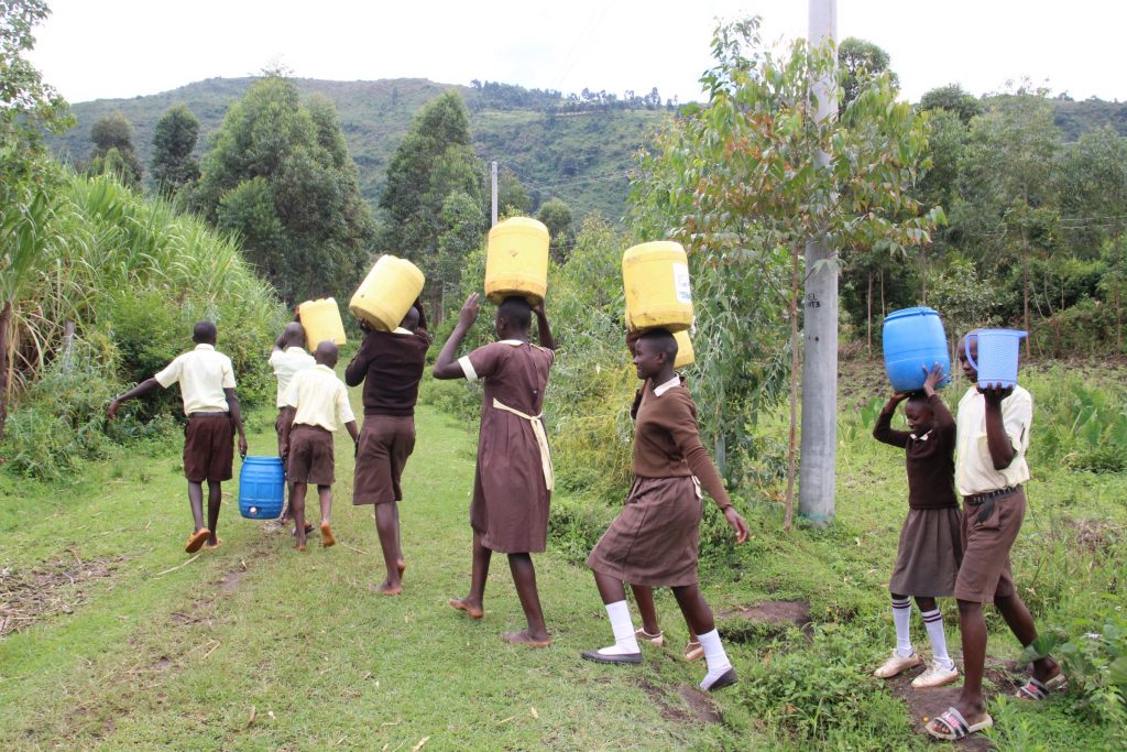 The Water Project : kenya22244-carrying-water-2