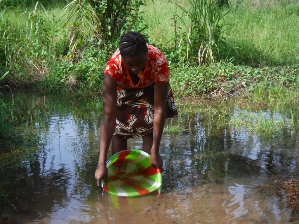 The Water Project : sierraleone22645-fatmata-b-carrying-water-2