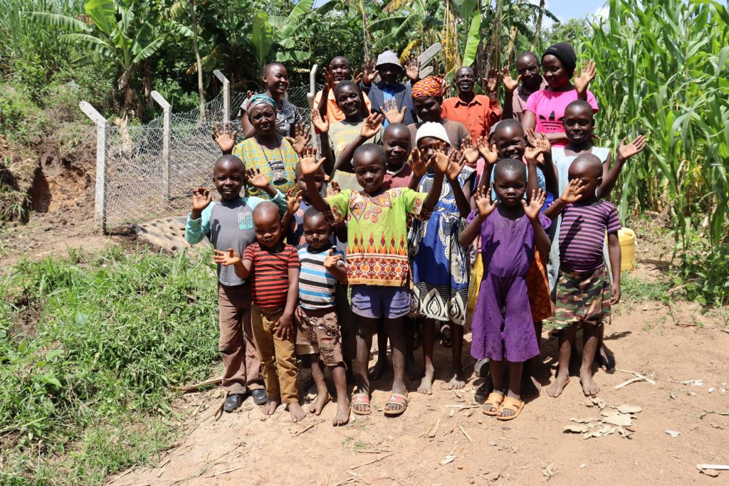 The Water Project : kenya22051-0-people-posing-4